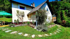 Divine Lake House - Image 2