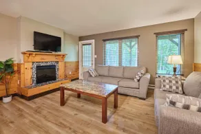 Mountain View + Riverside Two Bedroom Condo - Image 4