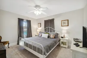 Ottawa Hills 3 bedroom+Garage+W/D+gorgeous yard - Image 4