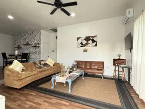 Ranch Style GuestHouse w Pool Access Close to NAT’L PARKS - Image 2
