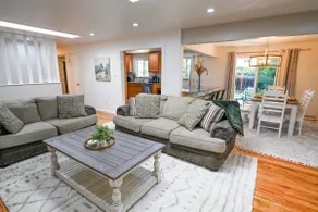Spacious and Quiet Home in Centennial - 2 minutes from shopping and restaurants! - Image 3