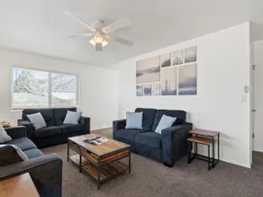 Plenty of room for everyone under one roof - Image 4