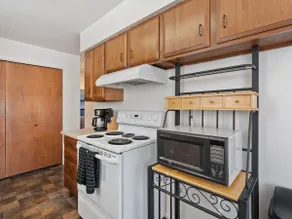 Plenty of room for everyone under one roof - Image 5