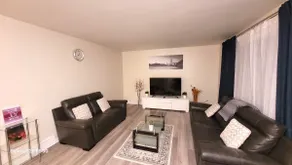 Home away from home - 6 bedroom refreshed bungalow - Image 2