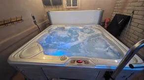 The King House! Hot Tub - Games! Bring the crew! - Image 2