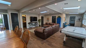 The King House! Hot Tub - Games! Bring the crew! - Image 4