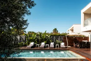 Luxury villa in Sète with pool & sea view, sleeps 10 - Image 3