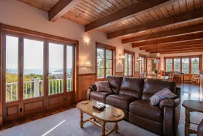 La Malbaie: House with splendid view - Image 2