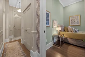 Designer’s own Luxury Penthouse-Armory Square - Image 4