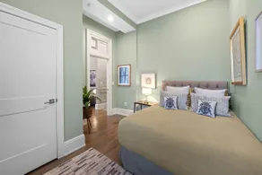 Designer’s own Luxury Penthouse-Armory Square - Image 5