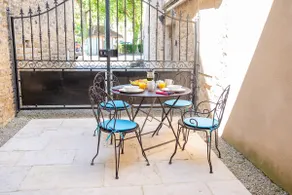 The Mews, Puligny-Montrachet. Comfort, fascino, allegro, fienile ristrutturato, 2 posti letto. - Image 5