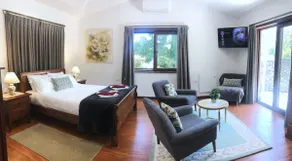 Butterfly Cottage at Magic Oak Getaway - Image 2