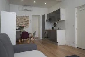 ❤Peaceful New 1 BedR Appt, Town/Port - 5 min Walk❤ - Image 3