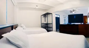 WR12 Loft, Arco de la Calzada - Image 4