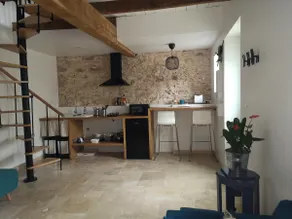 Charming millstone house - Image 3
