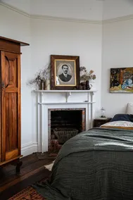 The Bowmont | Stylish Apartment in Historic Bank - Image 2