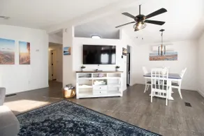 Orchard Vacation Home - Image 3