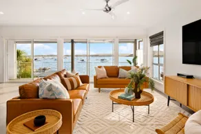 Hot Spa Absolute Waterfront - Image 2