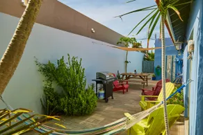 Charming & Private - 1BR/1BA - 3 min Palm Beach - Image 2