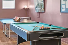 Spring Hill Retreat & Game Room in Mt Shasta - Image 2