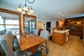 Large lodge w/ game room, fire pit + private suite - Image 5