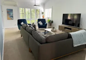 Entire Townhouse - 200m to Terrigal Beach - Image 3