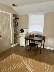 Guest suite with private enter - Image 5