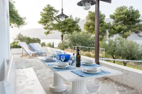 Seafront Villa Isabella - Image 5