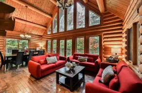 Waterfront Chalet - Private Hot Tub, Lake & Kayaks - Image 4