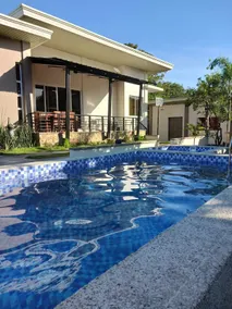 Debb1e's Transient House/Pool/4BR/3BA/Max 16 PAX - Image 5