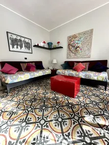 Vatican Color House - Image 3