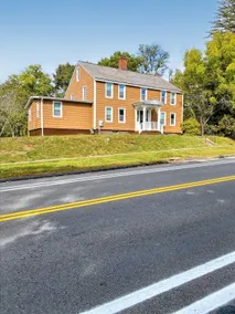 Peaceful 1BR | Private Two-Story Retreat Near MHC - Image 4