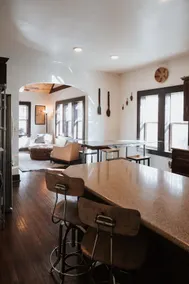 Spacious Family Home | WiFi | Yard | Pet friendly - Image 5