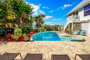 Beachfront Paradise 3 BR / 3 BA Pool - Image 2