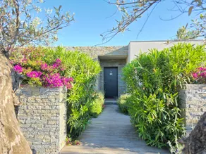 4-star villa—sleeps 4–6, private pool (28°), air conditioning, fiber-optic internet, 800 m from the beach, shops 50 m away   - Image 2