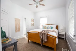 SoHa White House | Walk to Beach & Downtown - Image 3
