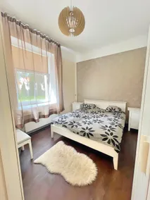 Panda House - Luxury in Old Town - Image 4