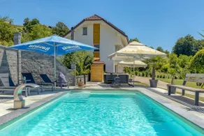 Four Stars ART-PE Villa with Jacuzzi, Water beds - Image 2