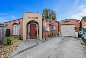 3BR Home 4mins drive to Sovereign Hill & Lake Wendouree with Free Parking - Image 5