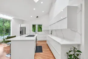 Spacious 5Br Home Steps From Natural State Park - Image 5