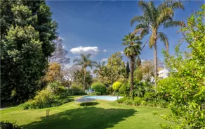 Fever Tree Suites - Image 4
