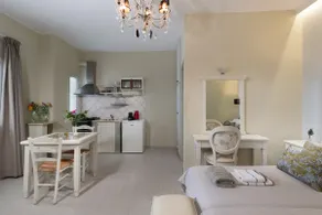 Junior Suite - Private Jacuzzi - Adults Only - Image 5