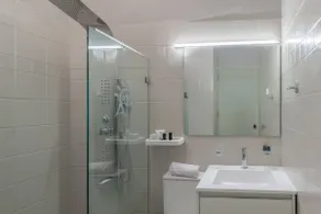 Junior Suite - Private Jacuzzi - Adults Only - Image 4