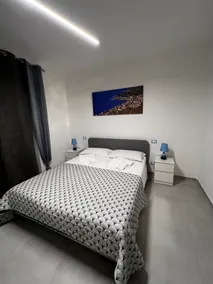Varazze apartment 10 meters from the sea - Image 2