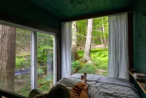 40-Foot Container Cabin in the Catskills - Image 4