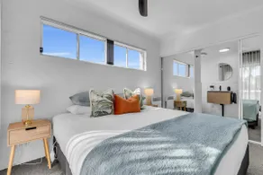 Central, modern, clean and amazingly awesome! - Image 3