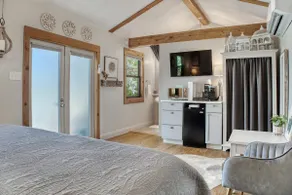 Cozy Cabin - Image 3