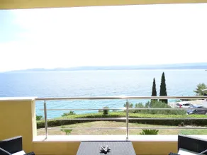 6-pax Apartment On THE BEACH. Terrace,parking,view - Image 2