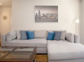 Luxury duplex home in Roscoe Village/Wrigley Field with Free Street Parking - Image 5