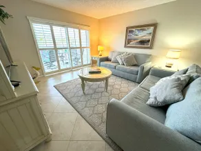 Breakers West B1, Steps to the Beach! - Image 2